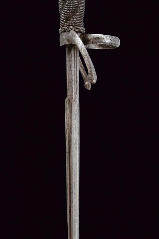 Bella daghetta mano sinistra con lama traforata