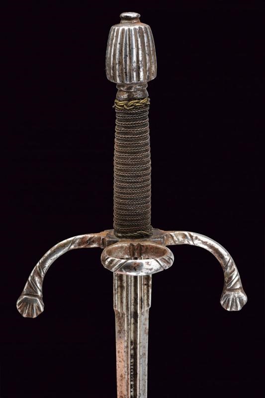 Daghetta mano sinistra con lama traforata