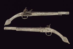 Paio di pistole alla morlacca con fornimenti in argento