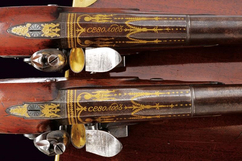 Bellissimo Paio di Pistole a Pietra Focaia Elaborate in Stile Inglese, Firmate Vsevolod