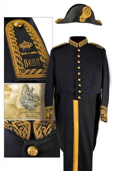Elegante Uniforme da Funzionario di Stato