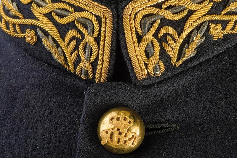 Elegante Uniforme da Funzionario di Stato