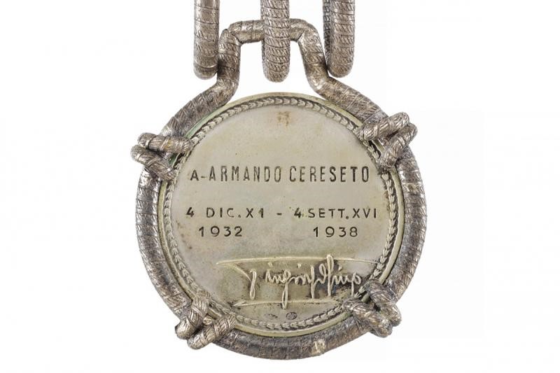 Busto Raffigurante Mussolini Regalato dagli Ufficiali a Armando Cereseto