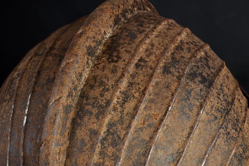 Elmetto da cavallo alla massimiliana