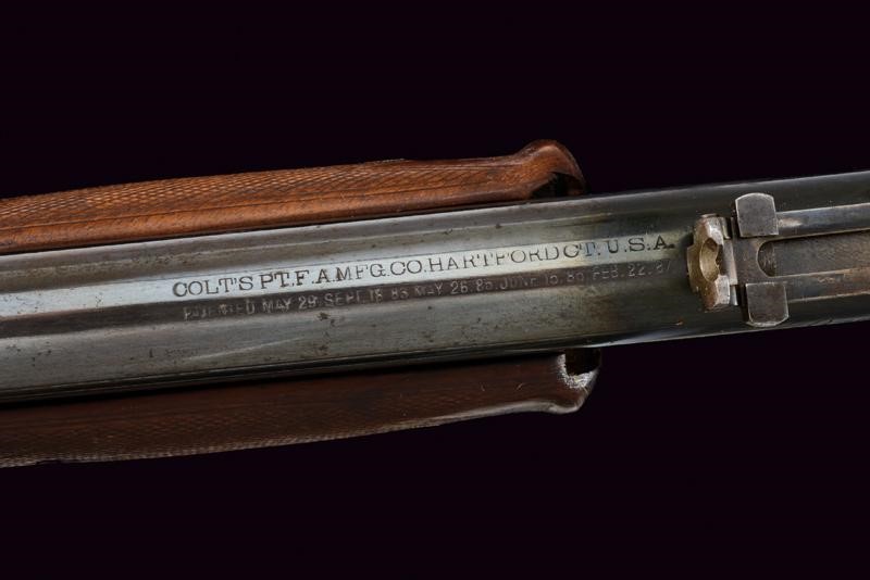 Interessante Colt Lightning Slide Action Carbine, Large Frame, con alloggiamento per baionetta