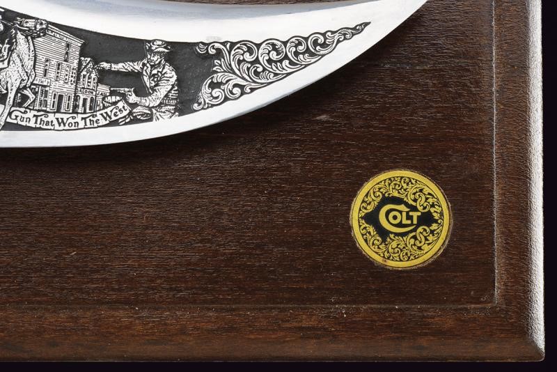 Raro coltello Colt bowie "The Gun That Won The West" della Aurum Etchings