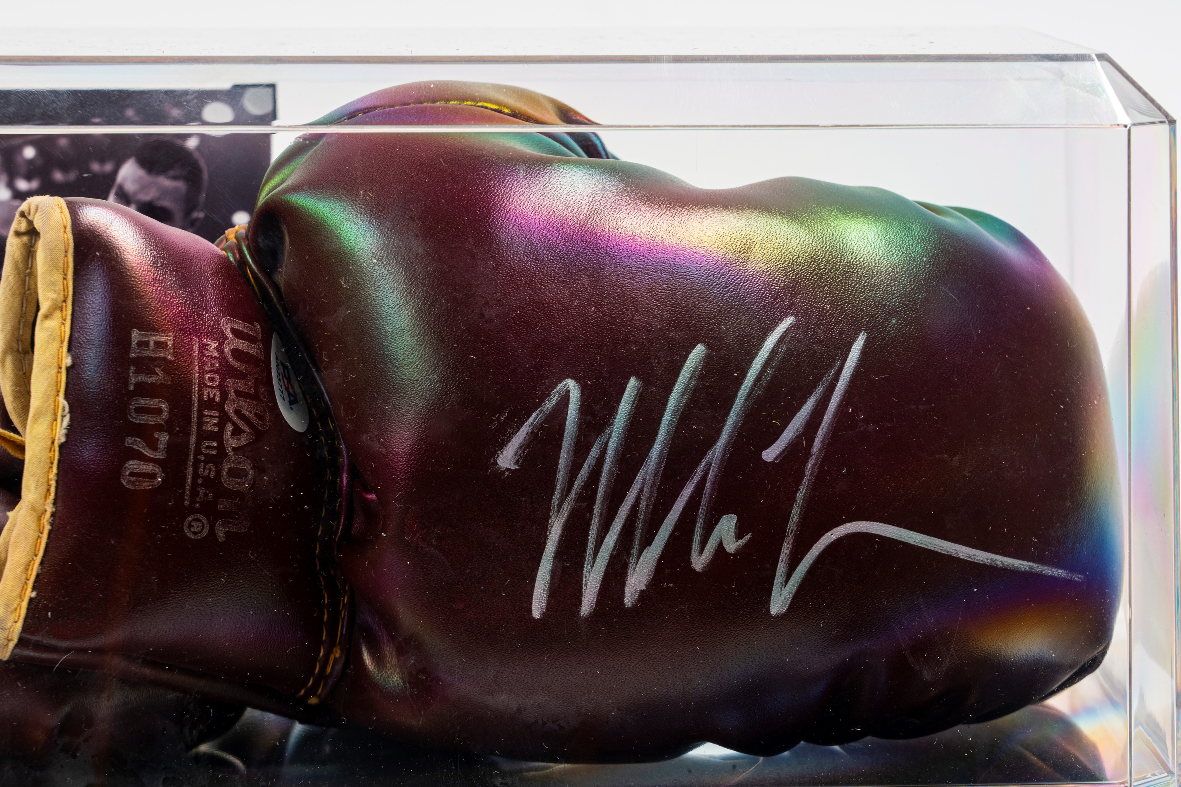 Mike Tyson - Guantone Boxe Firmato – Cert. Psa - in Teca Espositiva