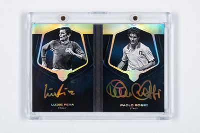 Paolo Rossi – Gigi Riva – Card Autografata - Panini Soccer Eminince 2018/19 - 1/10