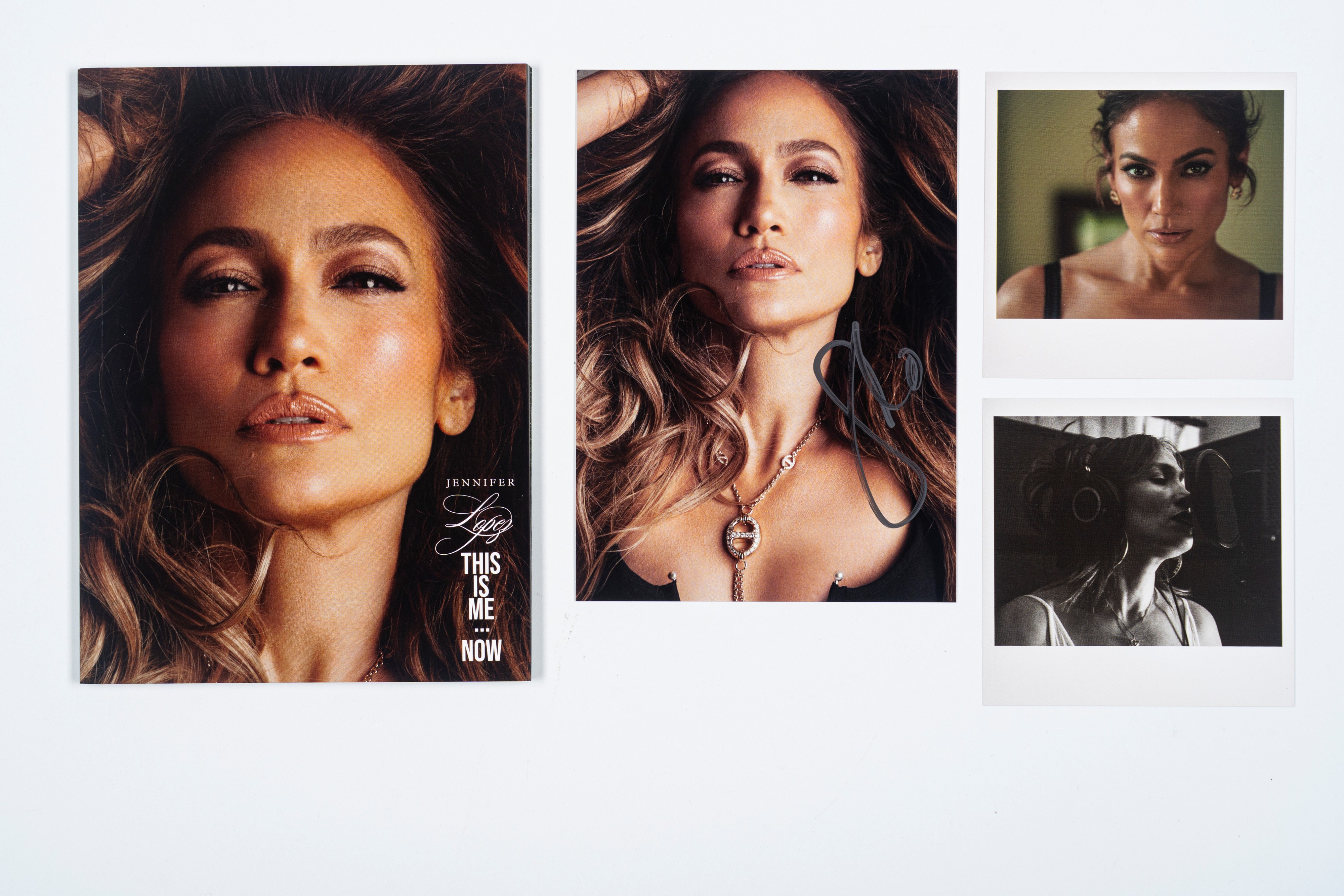 Jennifer Lopez – CD “this Is Me… Now” - con Booklet Autografato – 3 Foto Polaroid
