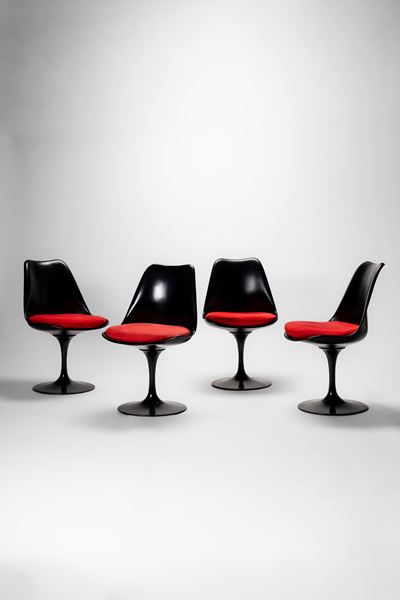 Set di Quattro Sedie Modello Tulip