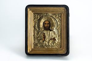 Icona su tavola raffigurante Cristo Pantocratore con riza in metallo dorato. Russia, XIX – inizi XX secolo