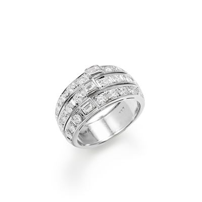 Anello con diamanti, oro bianco 18k