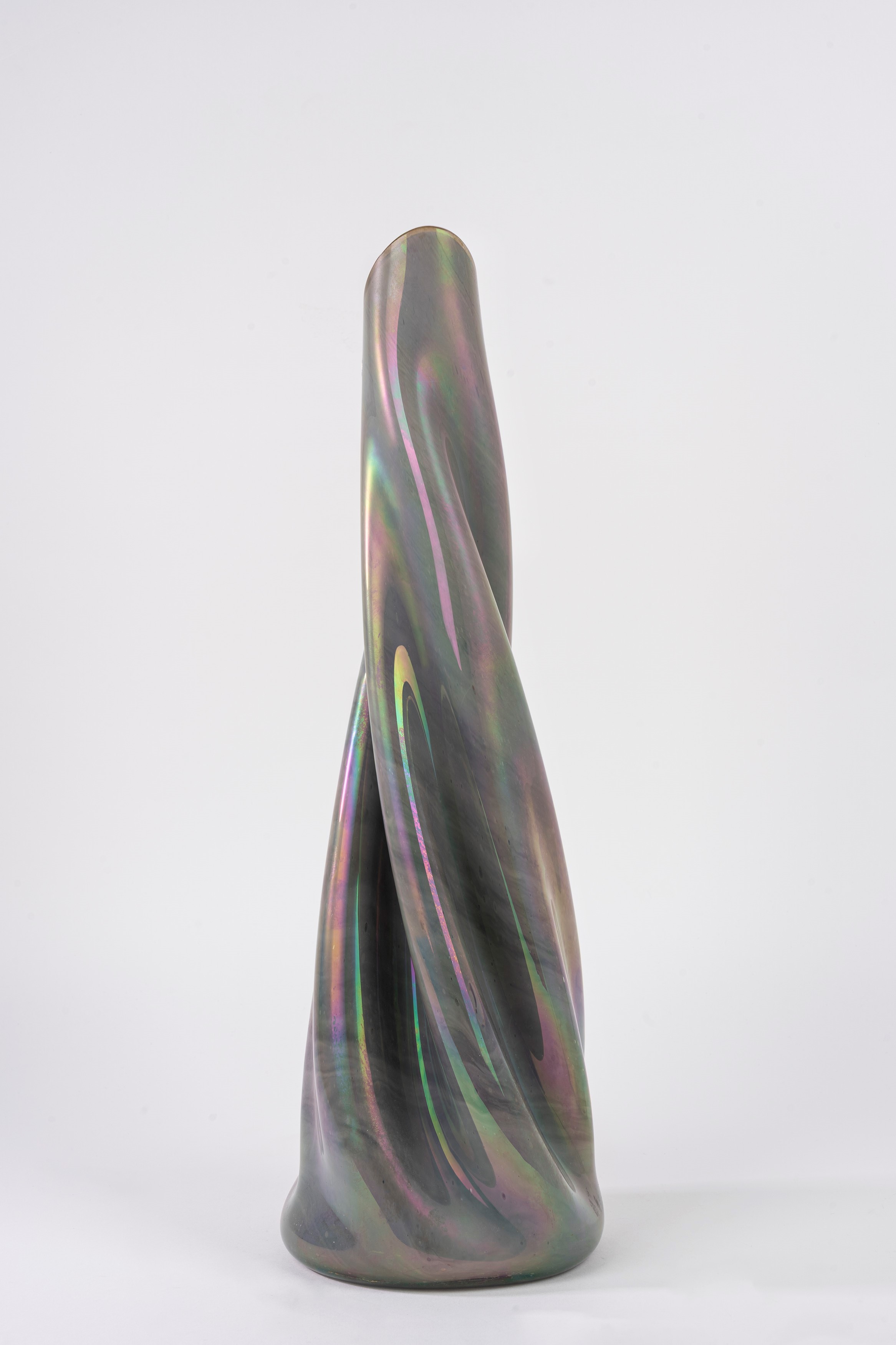 Vaso in vetro tonale spiraliforme, altezza cm 50, color grigio argento iridescente