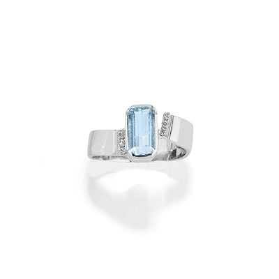 Anello con Acquamarina