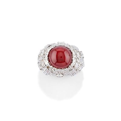 Anello con Rubino