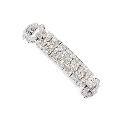 Bracciale in platino con diamanti taglio navette e brillante