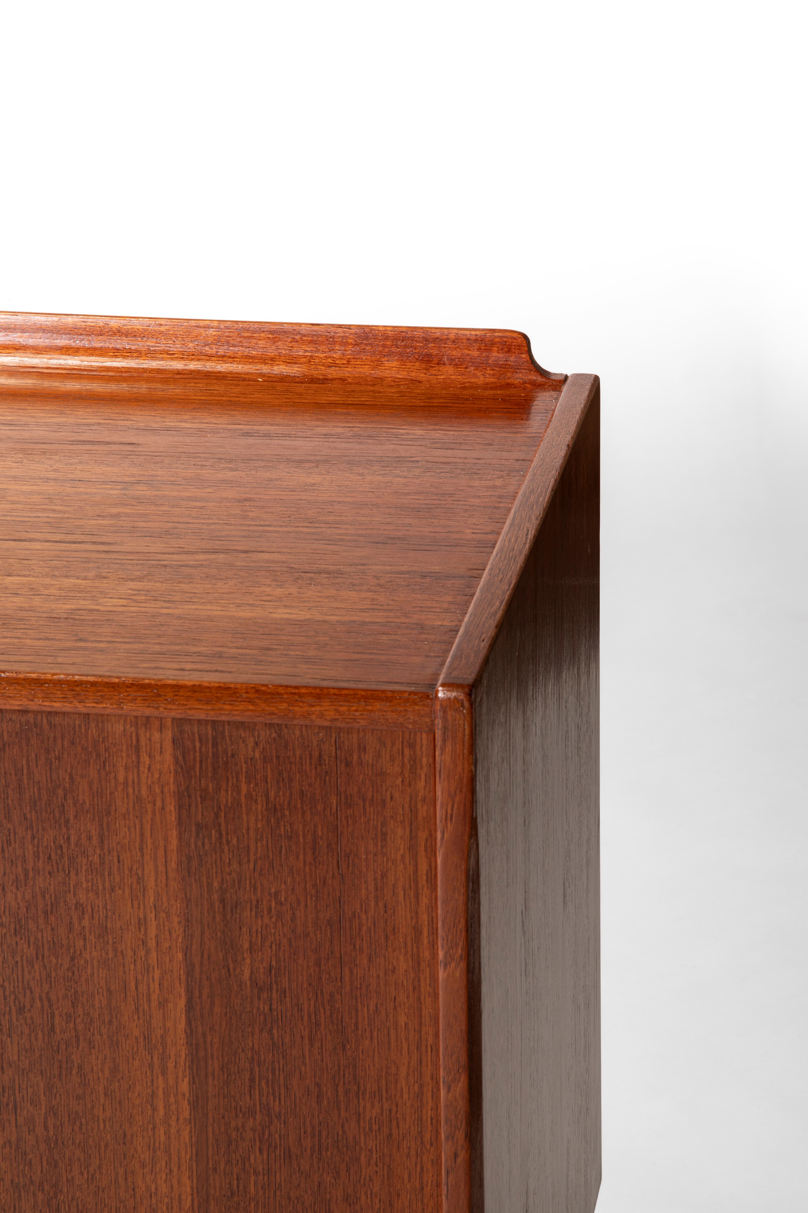 Credenza