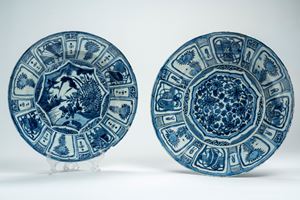 Pair of blue and white “Kraak” porcelain dishes, China, late 17th – early 18th century