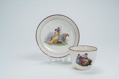 Adam Buck, Tazza con piattino e zuccheriera in porcellana con scena neoclassica Regency