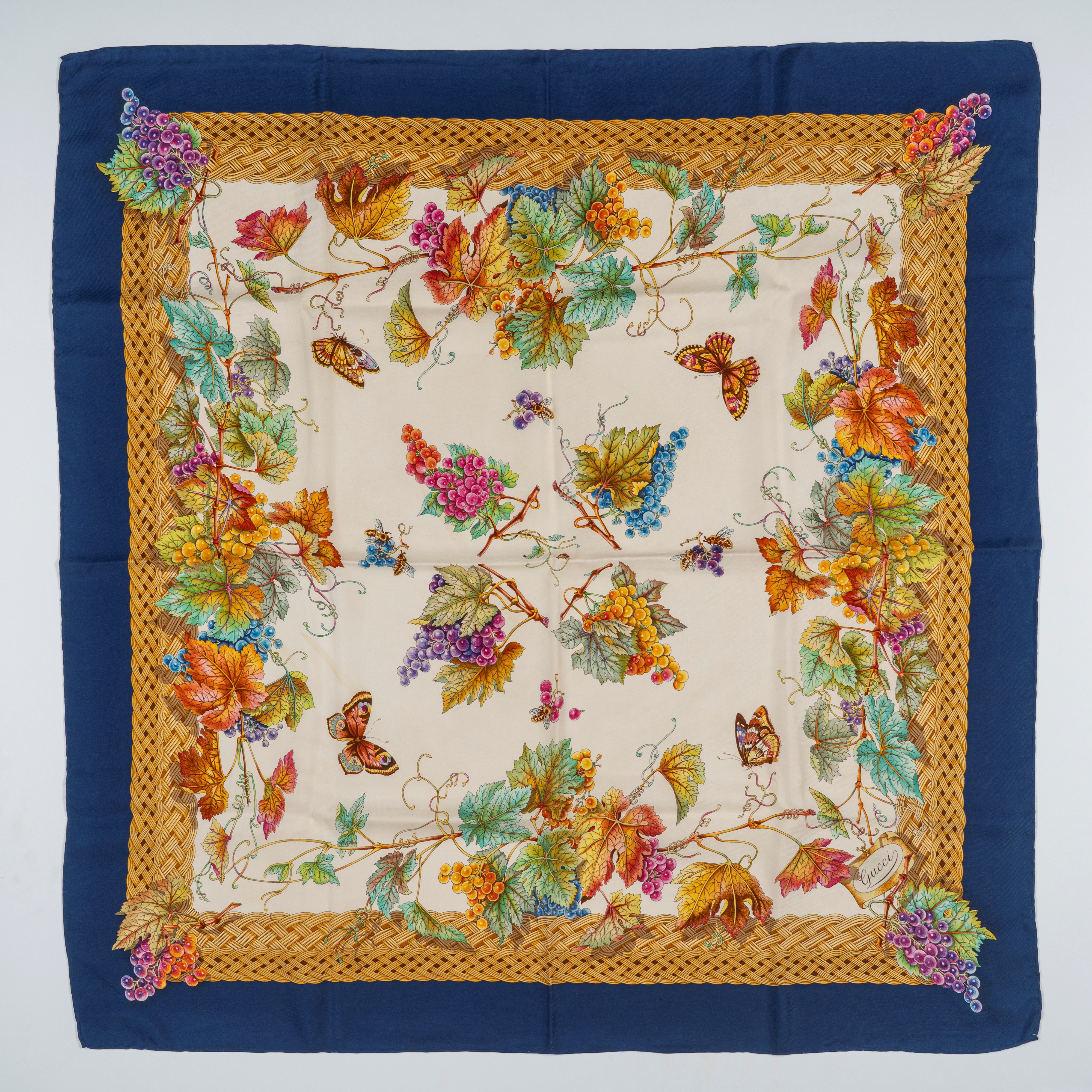 Gucci e Dior - Lotto di due foulard in seta