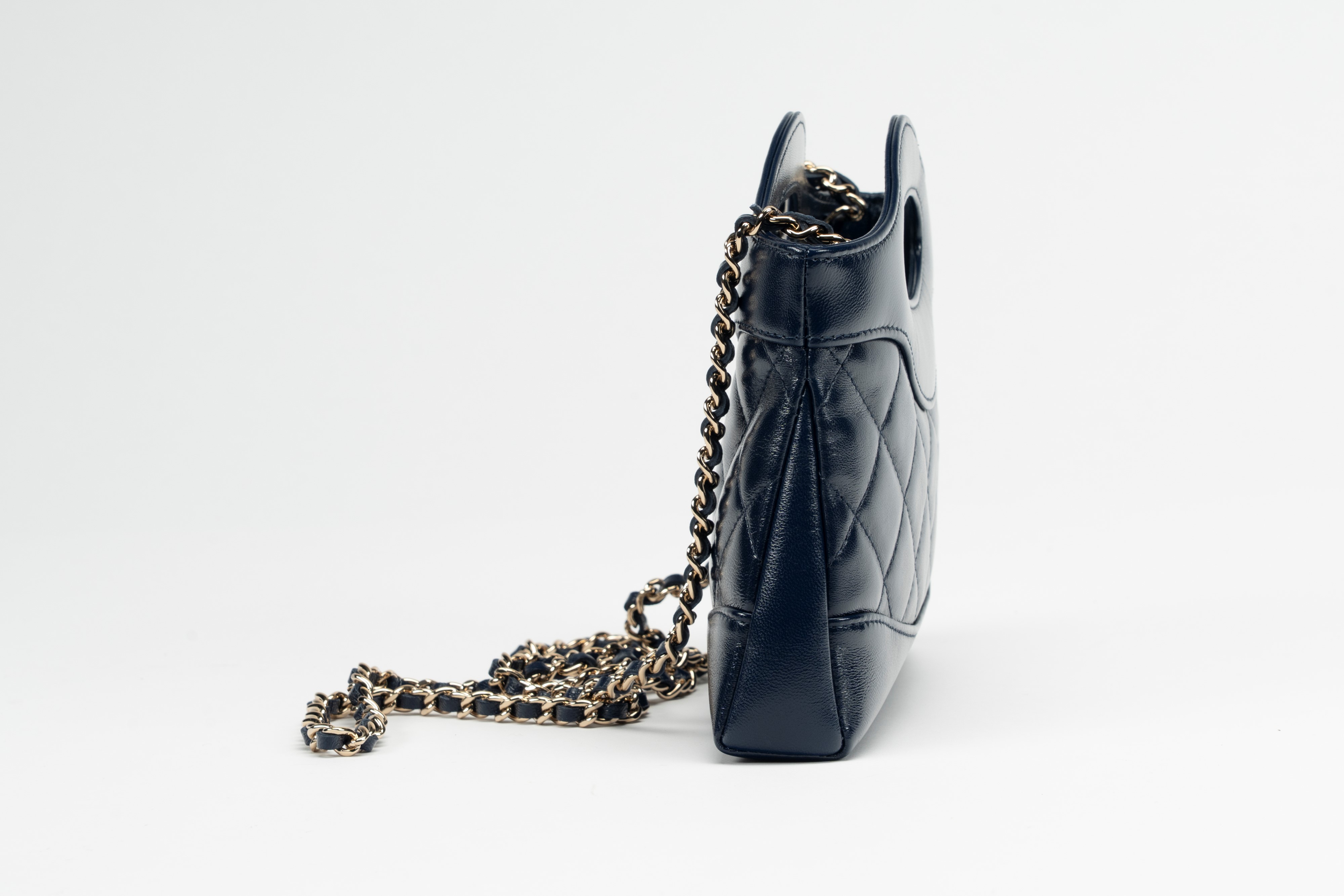 Chanel - Mini Borsa in pelle matelassé blu navy con tracolla a catena