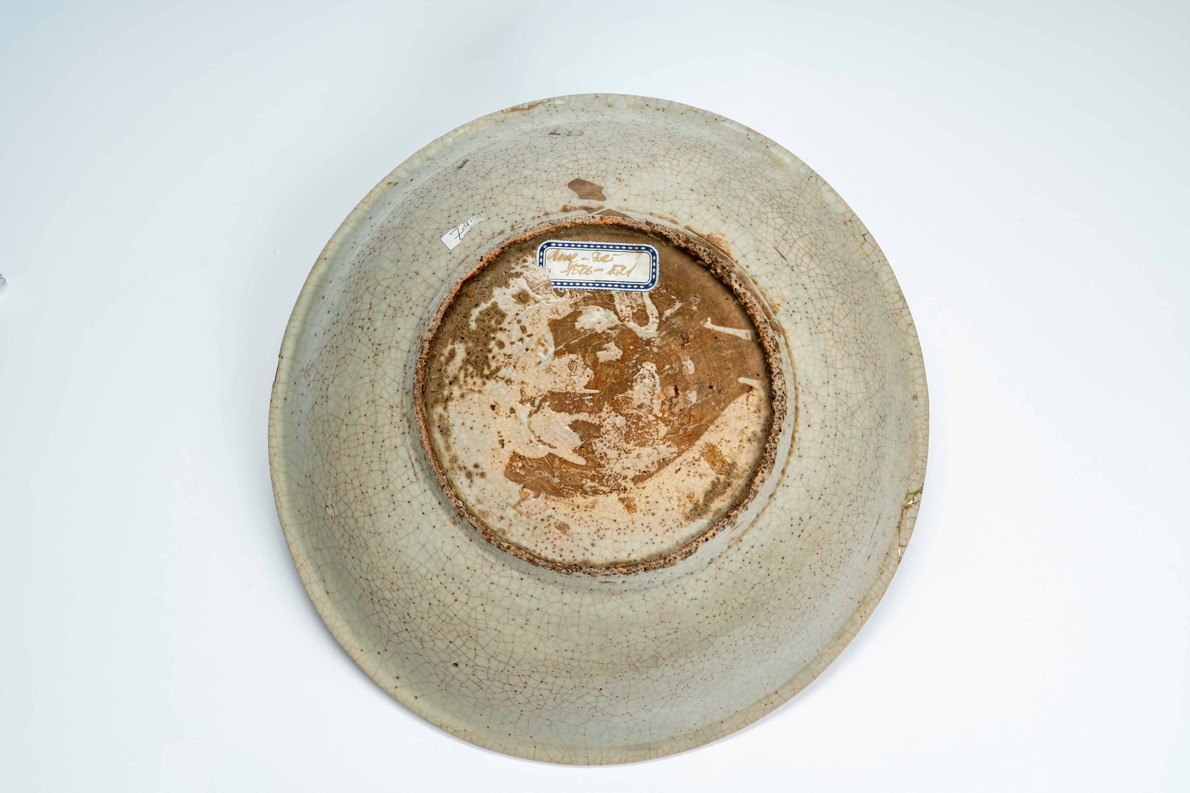 Grande piatto Swatow. Cina, secolo XVII