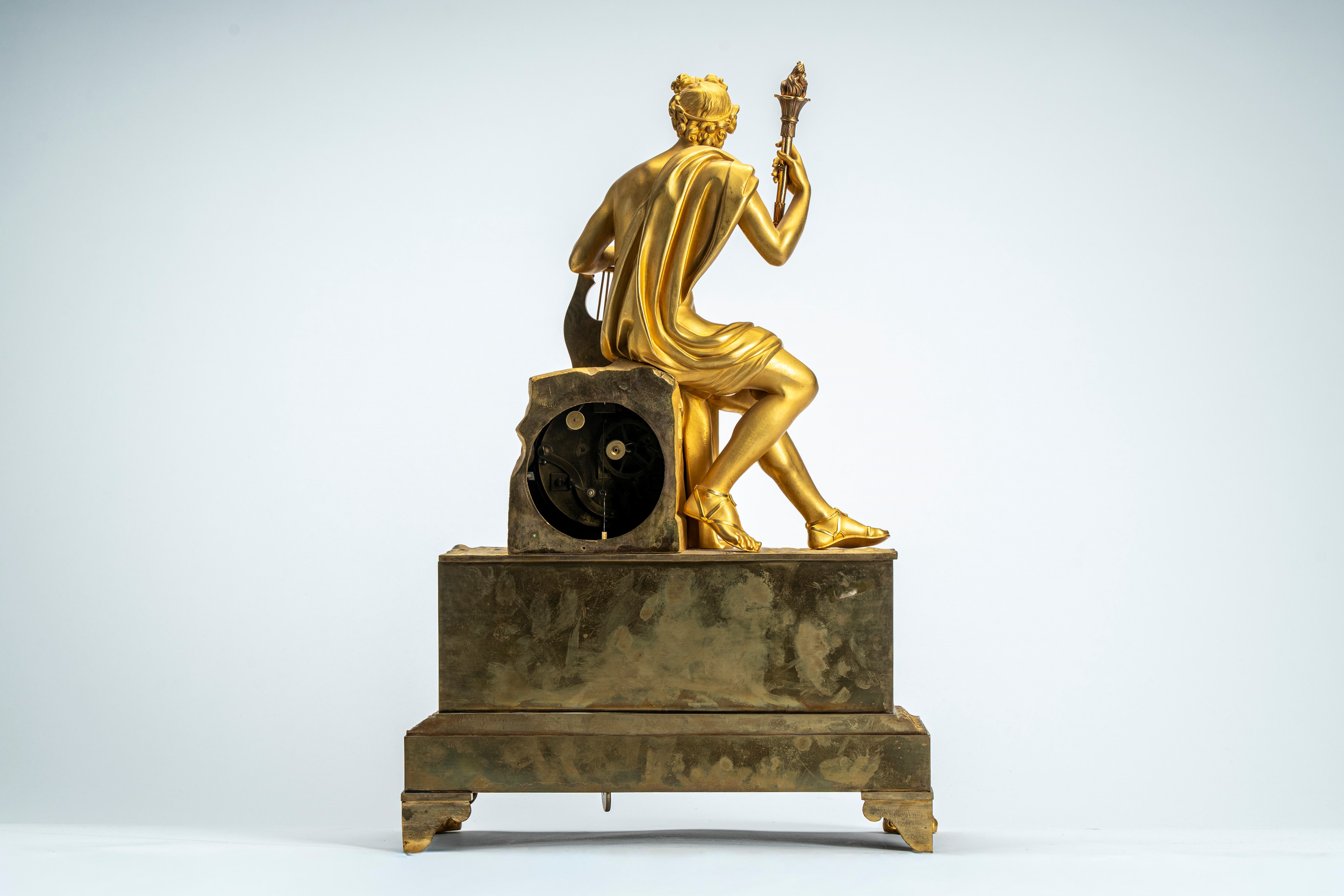 Pendola da Tavolo in Bronzo Dorato Raffigurante Apollo. Francia, Circa 1830