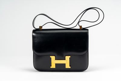 Borsa Constance, pelle box nera con dettagli in metallo dorato, 1987