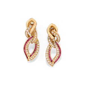 Orecchini pendenti con diamanti e rubini