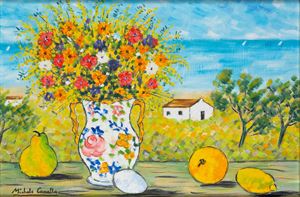 Vaso con fiori e frutta