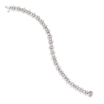Bracciale in oro bianco 18K con diamanti taglio baguette e brillante