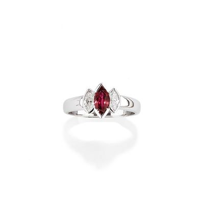 Anello con Rubino