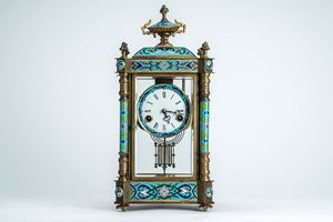 Pendola con cassa in vetro montata in bronzo decorato a smalti policromi. Francia o Austria, fine XIX – inizio XX secolo