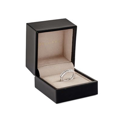 Anello Collezione Bzero1, oro bianco 18k con pavé di diamanti