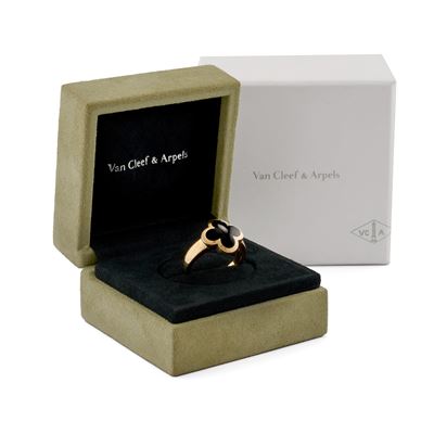 Anello in oro giallo 18k con onice