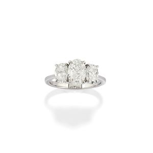 Trilogy diamond ring