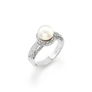 Anello con perla e diamanti