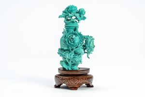 FINELY CARVED TURQUOISE SNUFF BOTTLE WITH FLORAL AND FOLIATE MOTIFS, WITH WOODEN STAND, CHINA, EARLY 20TH CENTURY