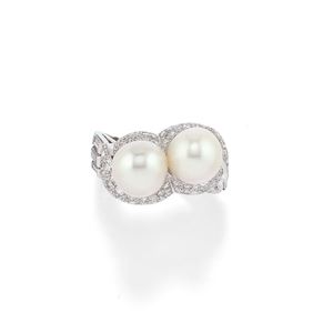Ring with pearls 