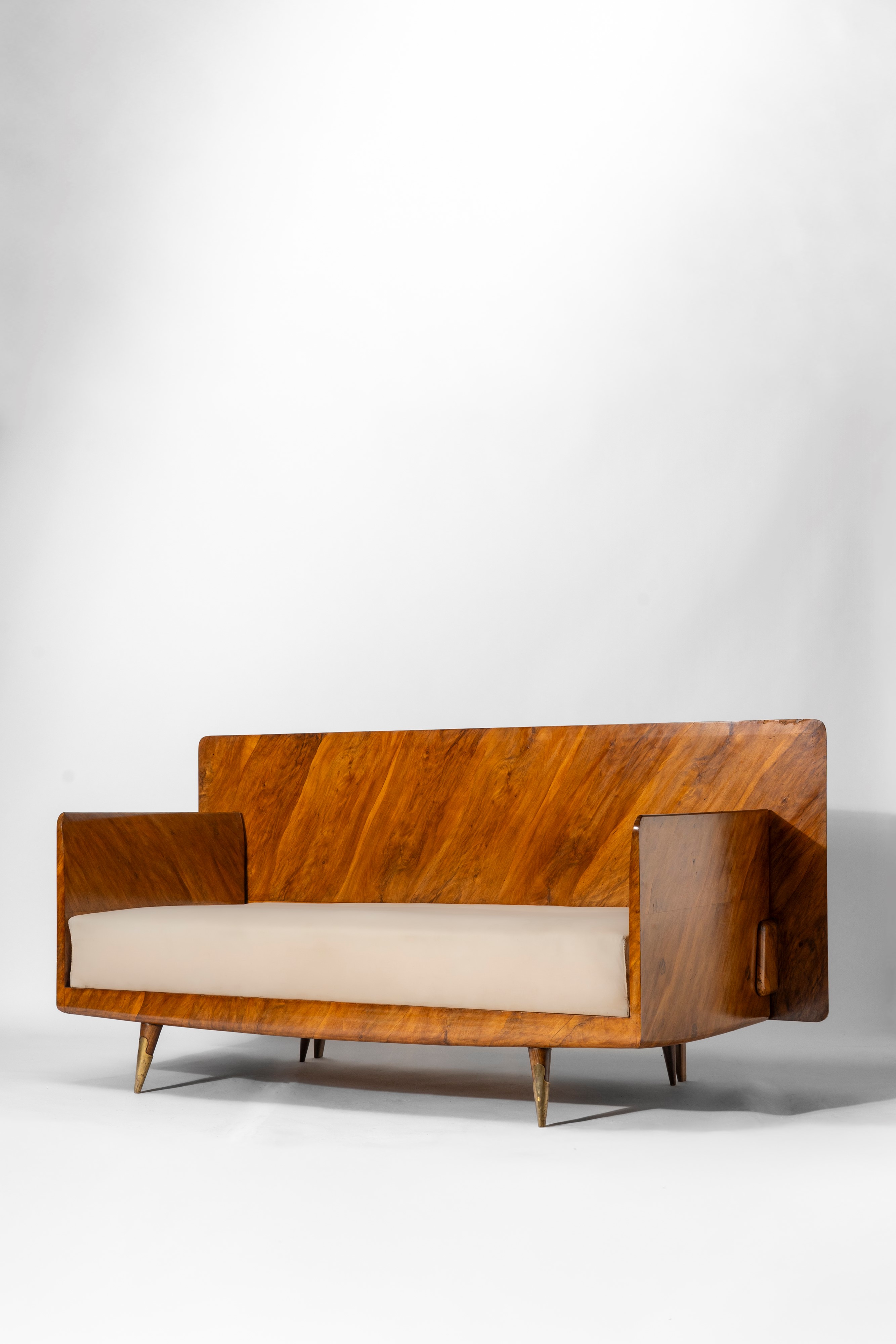 Daybed, special commission