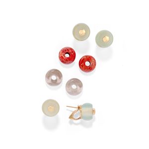 Orecchini con pietre dure