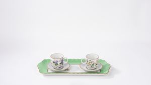 Due tazzine in porcellana con vassoio, Bavaria