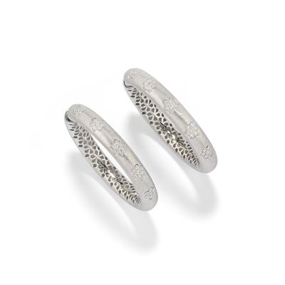 Orecchini in oro bianco 18k con diamanti taglio brillante