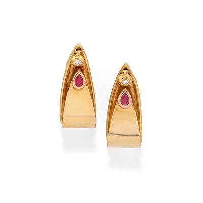 Orecchini in oro giallo 18k con rubini e diamanti
