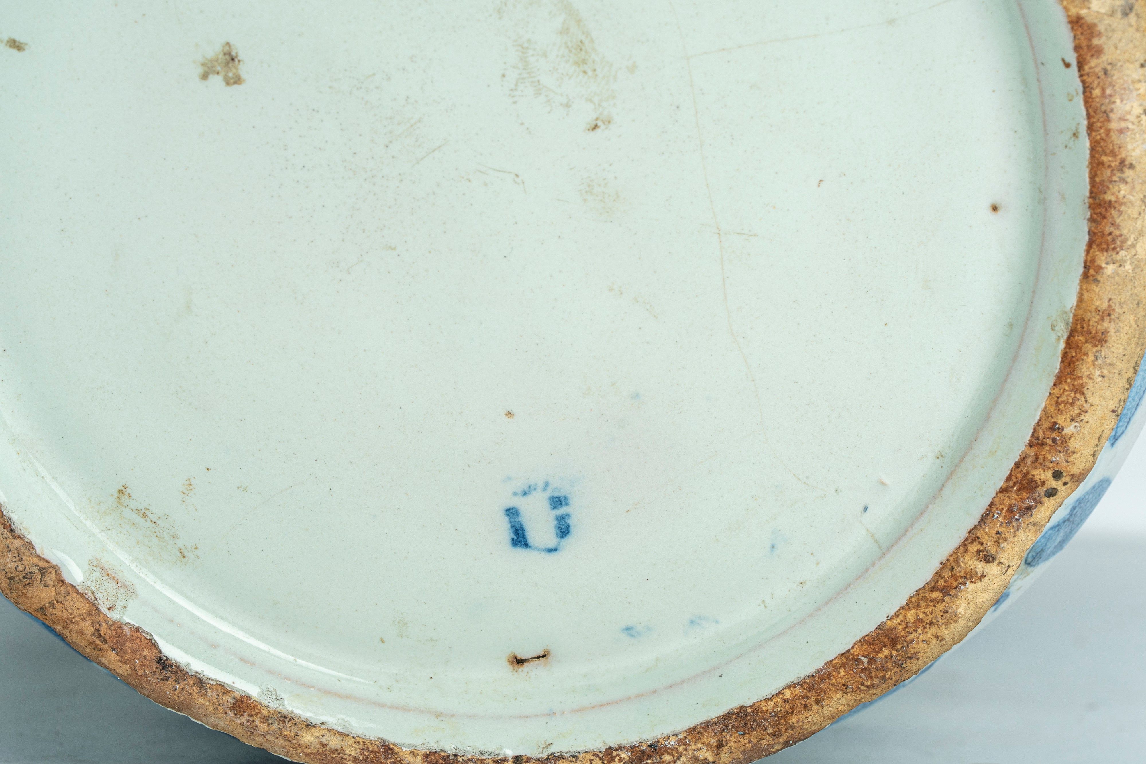 Vaso Tronco Conico da Farmacia in Maiolica con Decoro Orientalizzante "a Tappezzeria" in Blu di C...