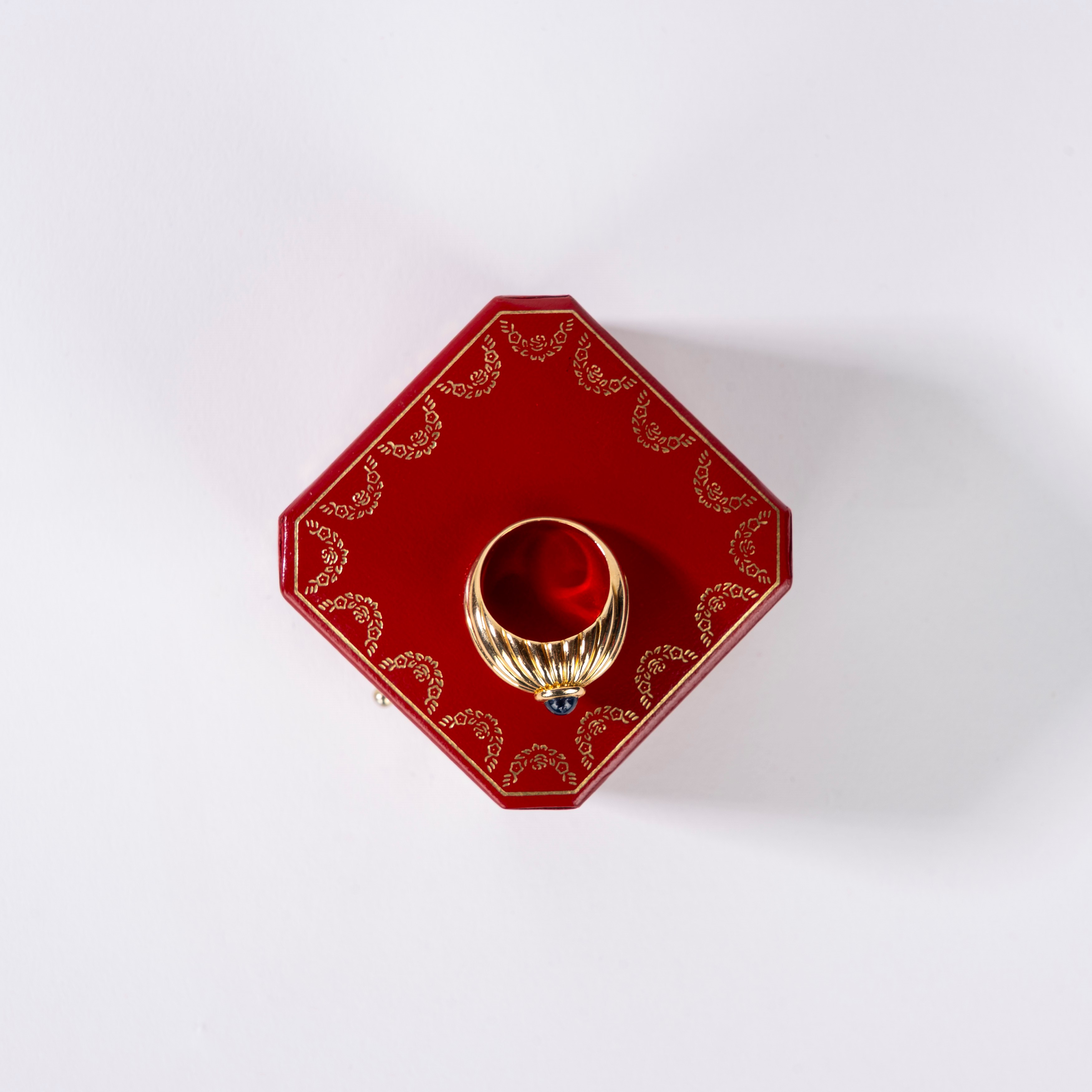 Cartier - Anello con zaffiro in oro giallo 18k