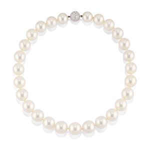 Pearl necklace