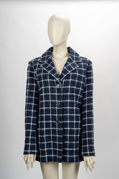 Giacca lunga in misto cotone bouclè blu con riquadri bianchi