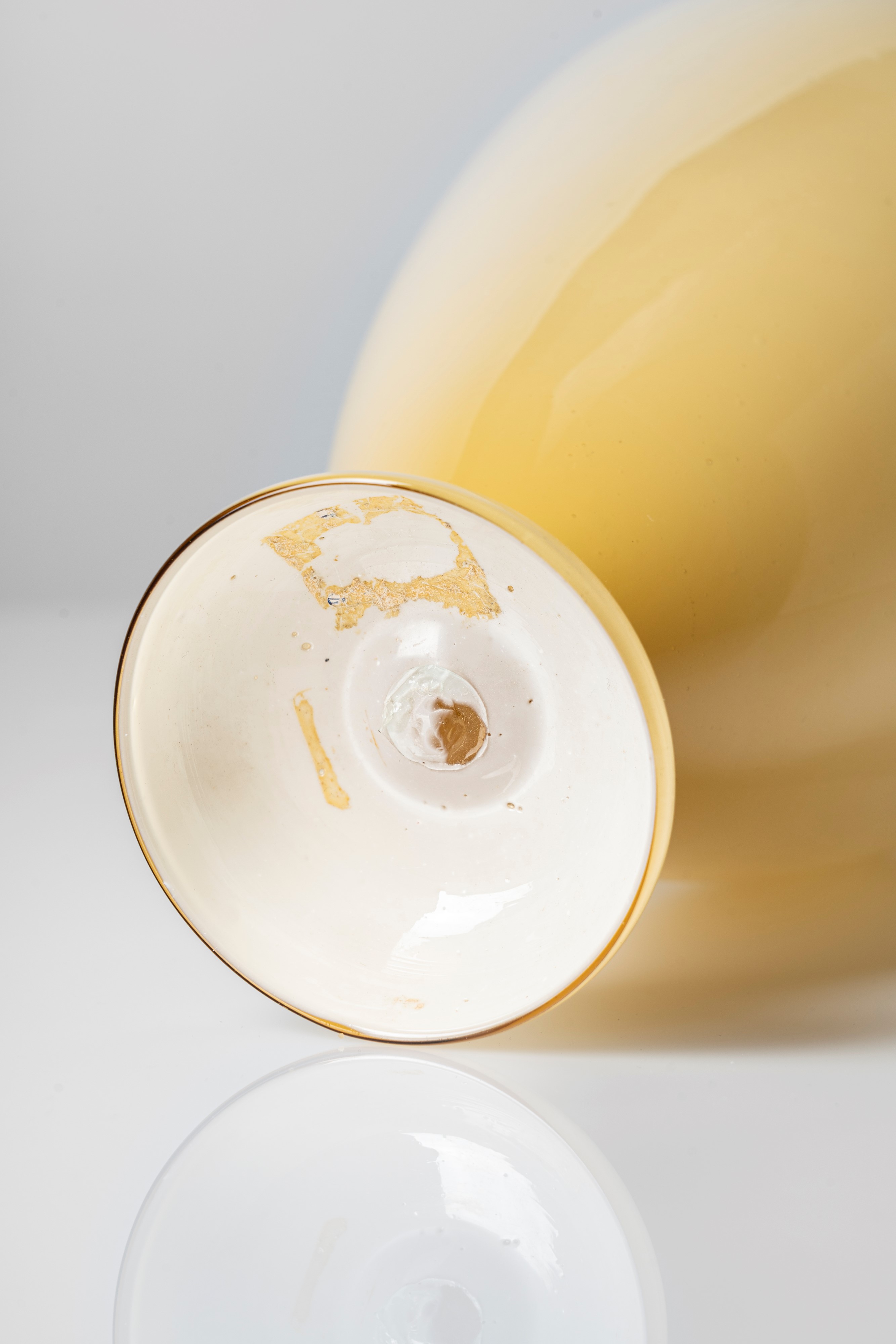 Coppia di vasi 'incamiciati'