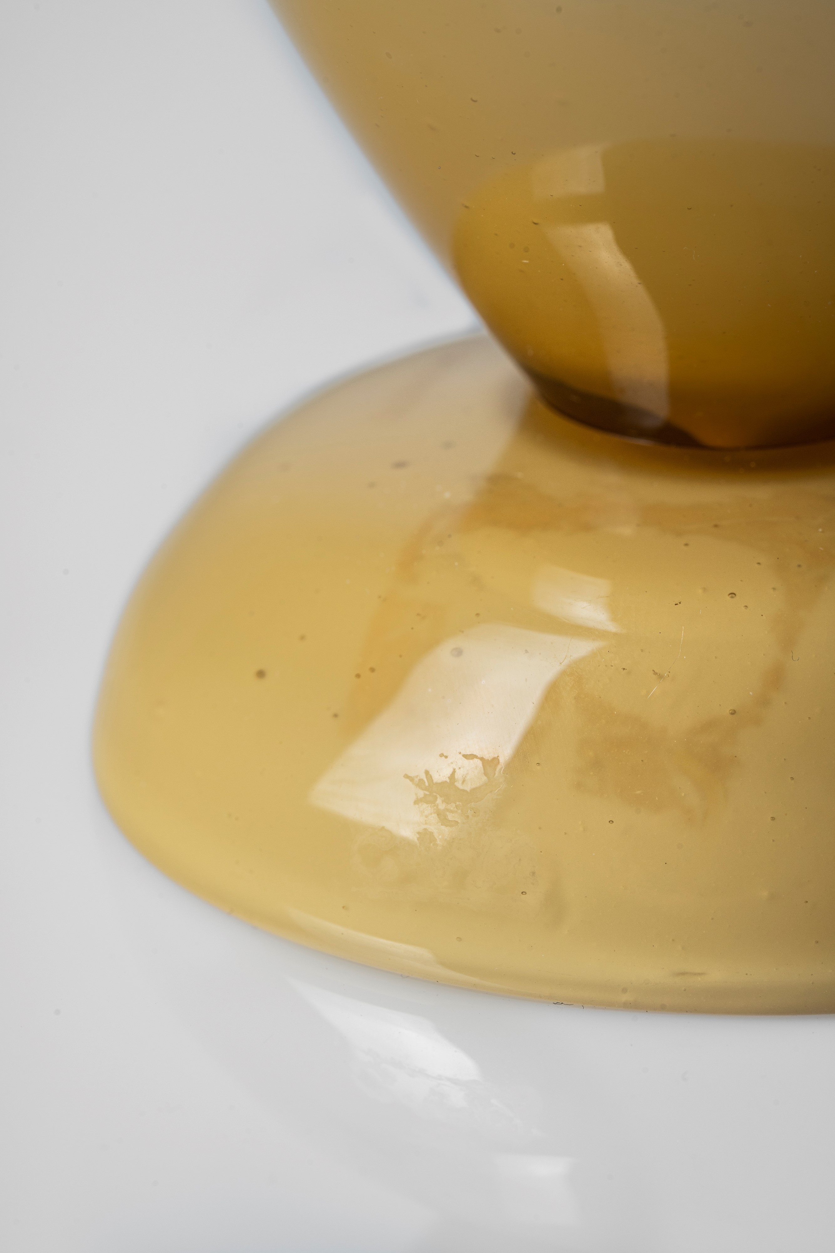 Coppia di vasi 'incamiciati'